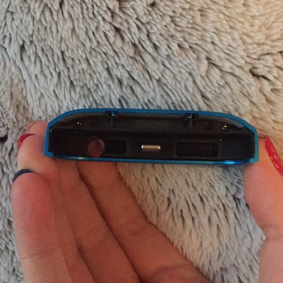 Mophie iPhone 5s Charging Case - Picture 3 of 7